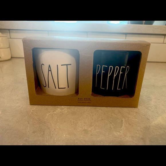 Rae Dunn Other - Rae Dunn salt & pepper set